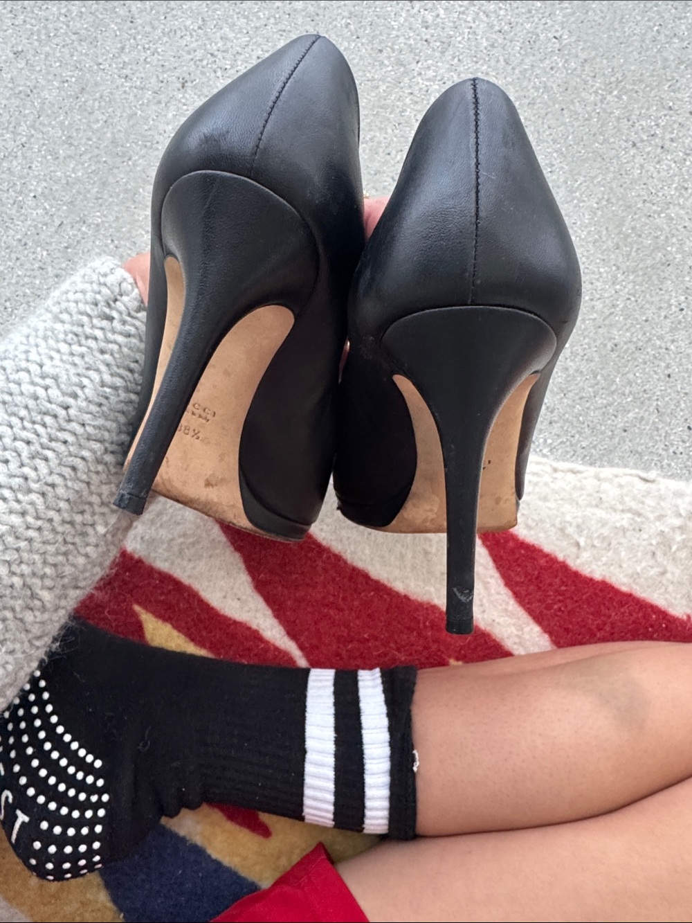 Gucci Black Peep-Toe Heels with Silver Horsebit - Picture 6 of 6